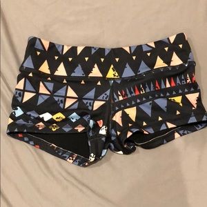 Fleo triangle shorts